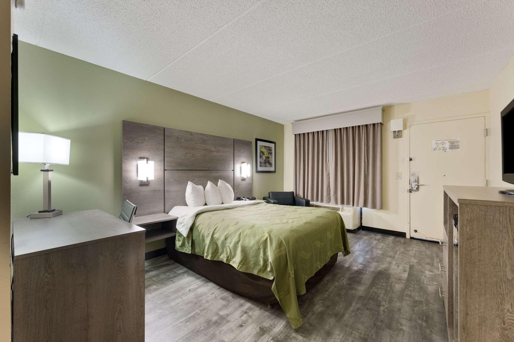 Quality Inn Airport - Southeast Irondale Exterior photo
