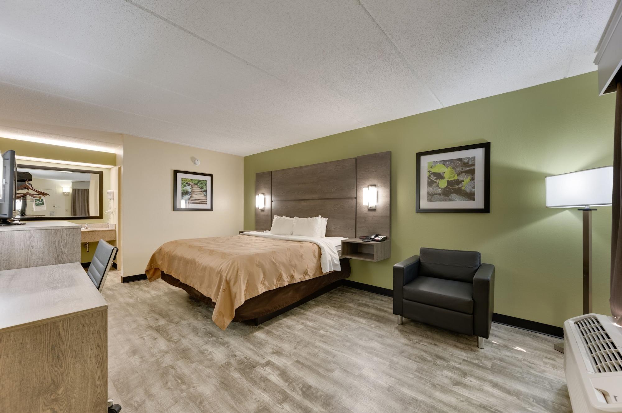 Quality Inn Airport - Southeast Irondale Exterior photo