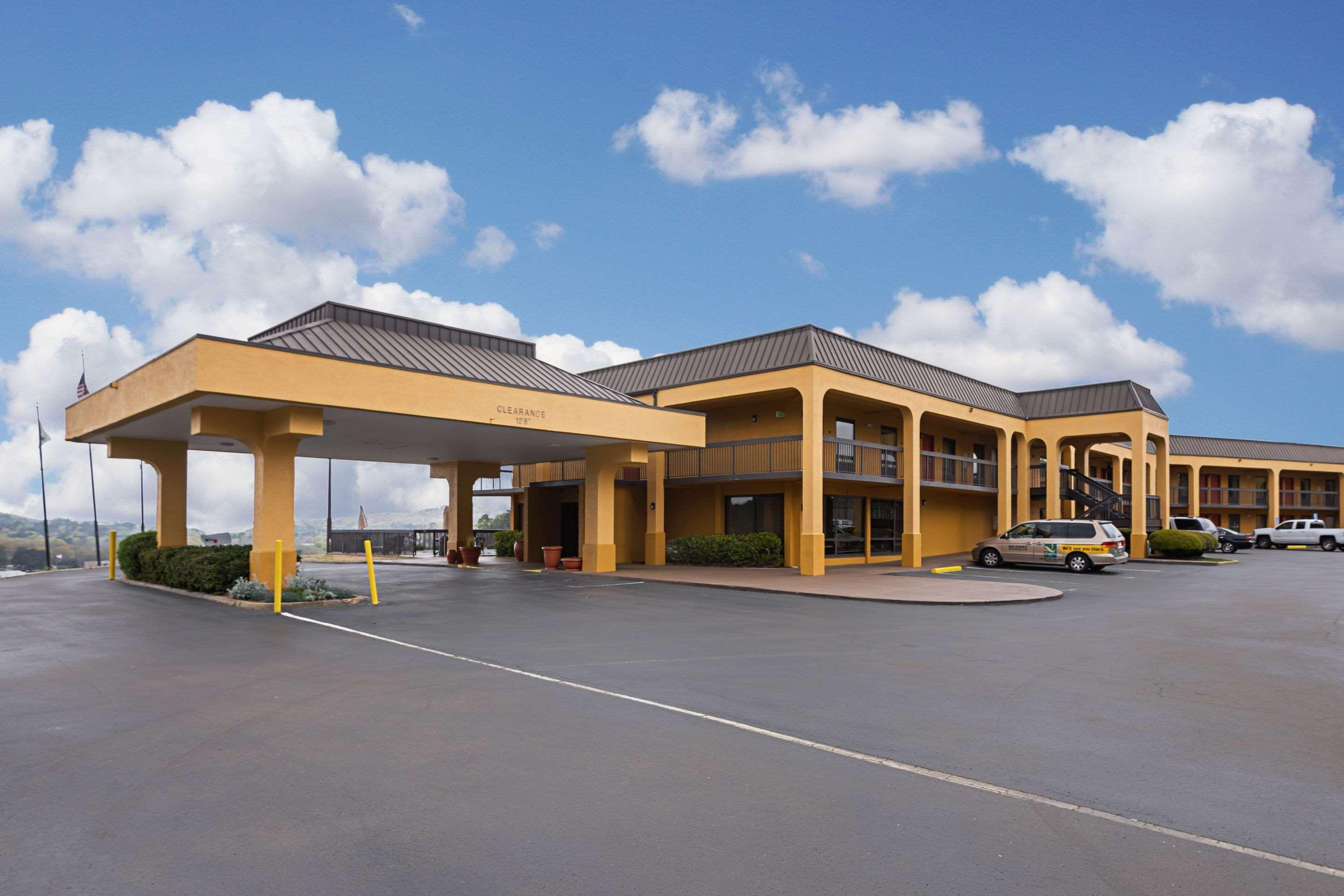 Quality Inn Airport - Southeast Irondale Exterior photo