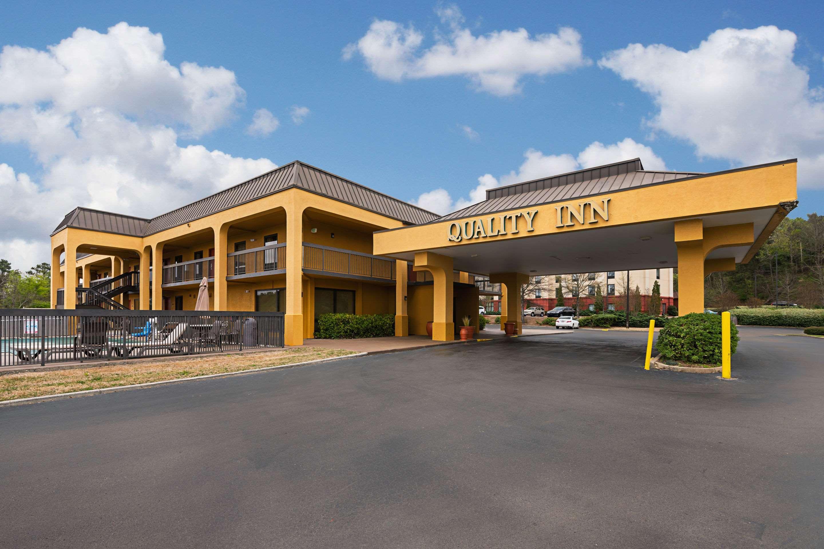 Quality Inn Airport - Southeast Irondale Exterior photo
