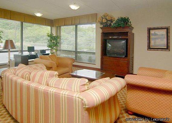 Quality Inn Airport - Southeast Irondale Room photo